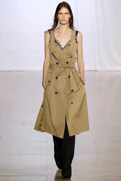 Look 25